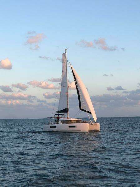 2023-lagoon-40-sail-9867159-20250709184310086-1.jpg