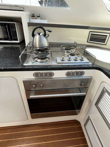 No Worries 52ft Voyage Yachts Yacht For Sale