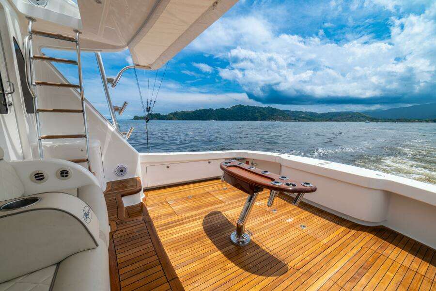 2021 Viking 58 Convertible 
