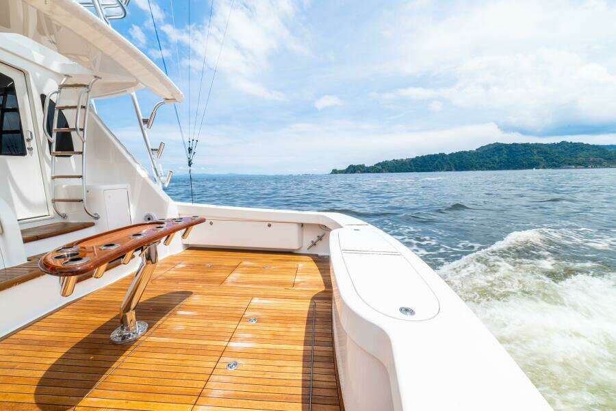 2021 Viking 58 Convertible 