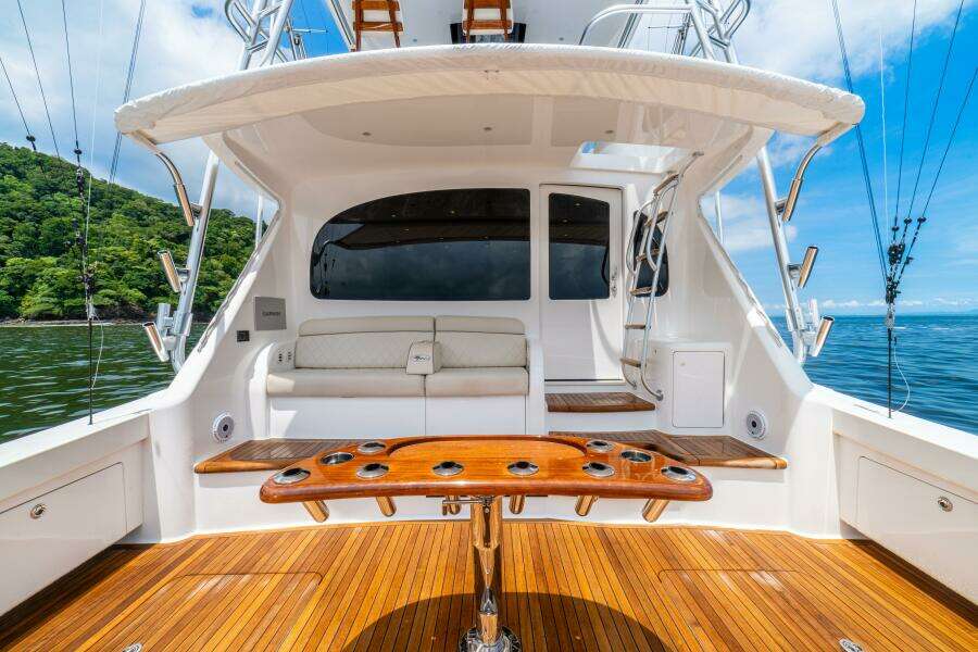 2021 Viking 58 Convertible 