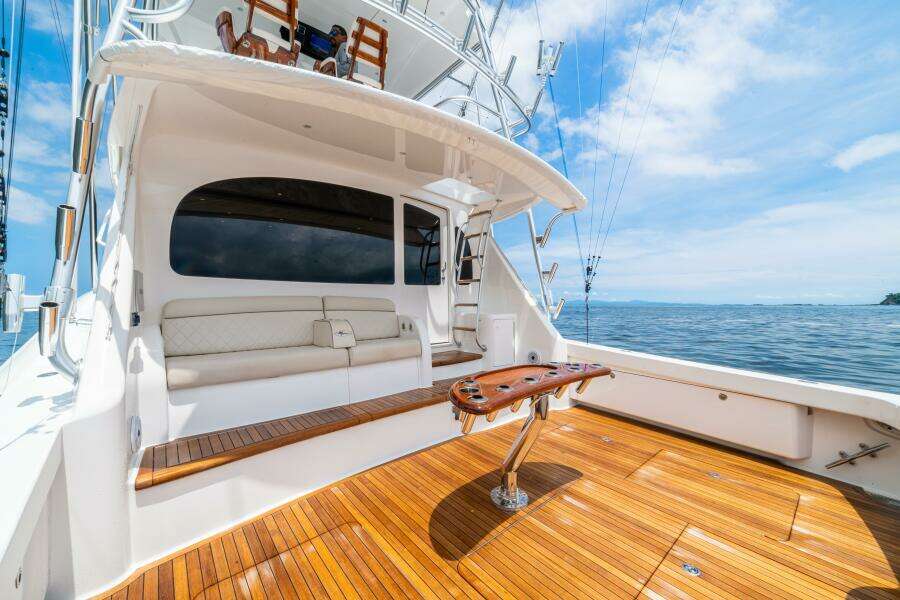 2021 Viking 58 Convertible 