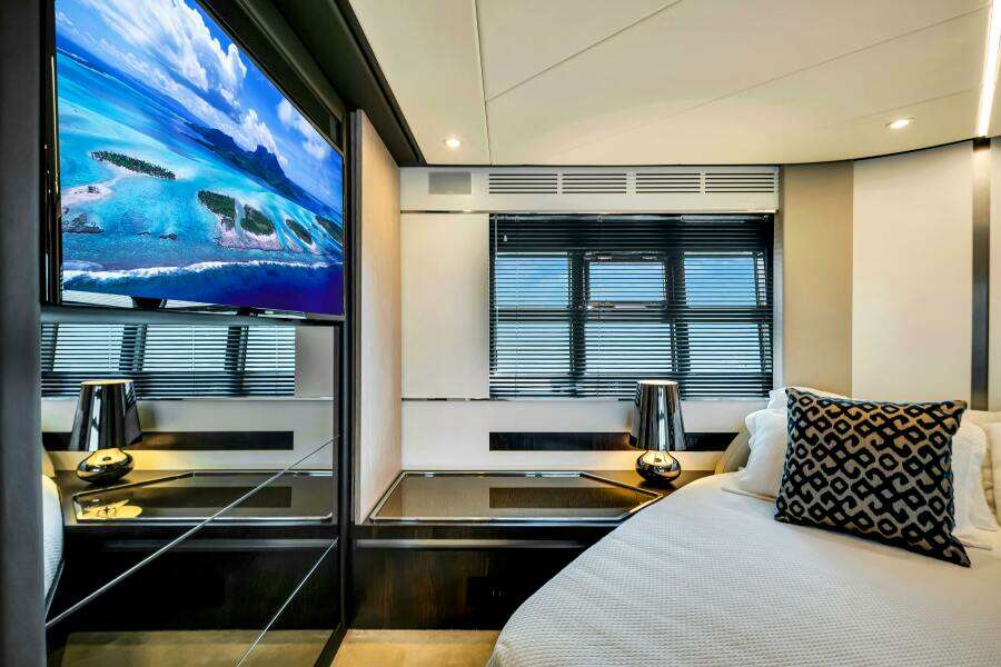 AMF 59ft Azimut Yacht For Sale