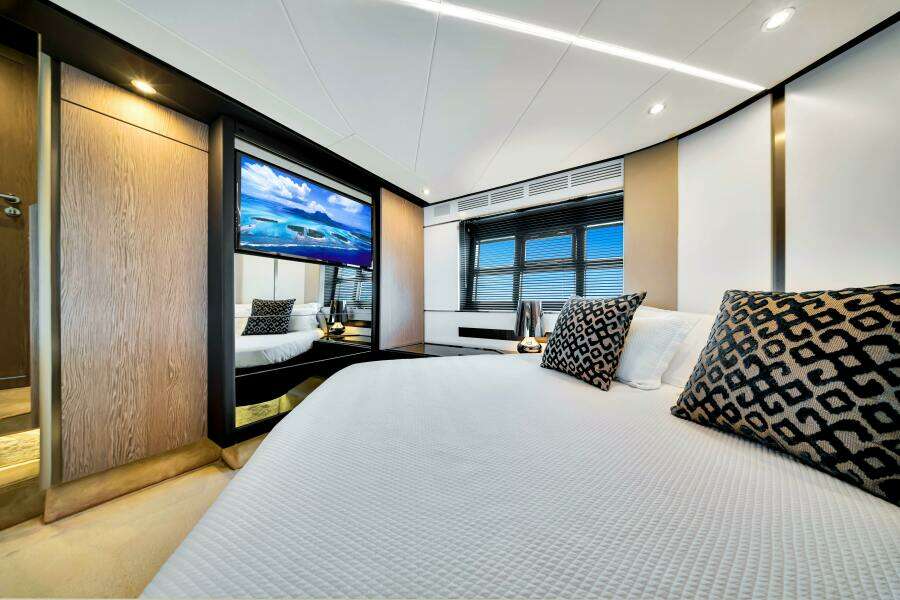 AMF 59ft Azimut Yacht For Sale