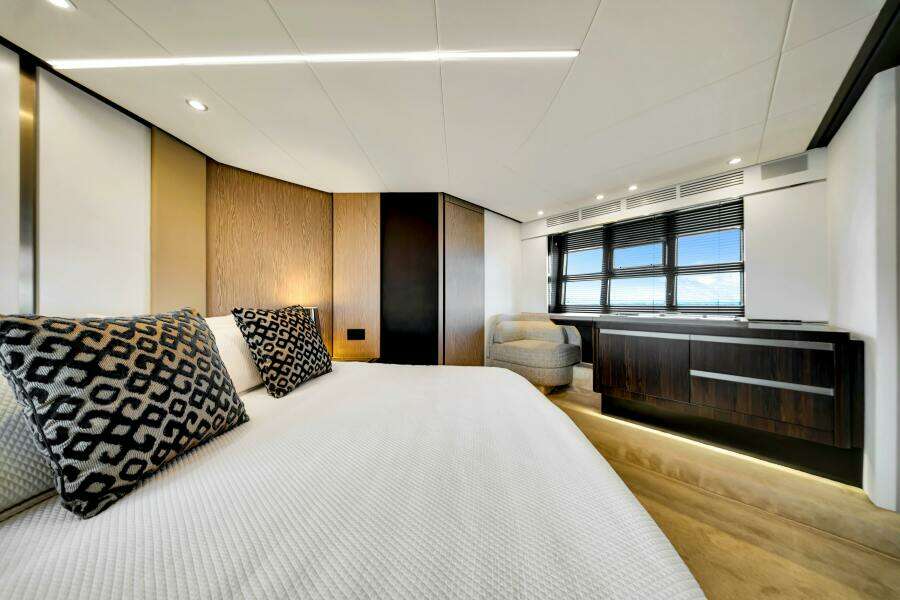 AMF 59ft Azimut Yacht For Sale