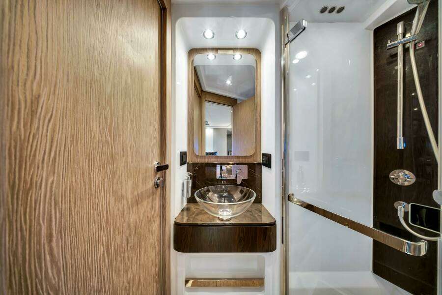 AMF 59ft Azimut Yacht For Sale