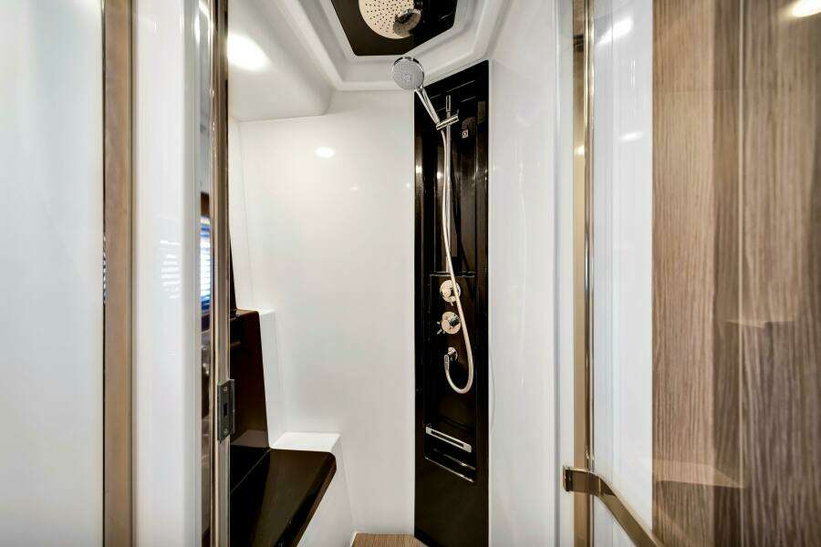 AMF 59ft Azimut Yacht For Sale