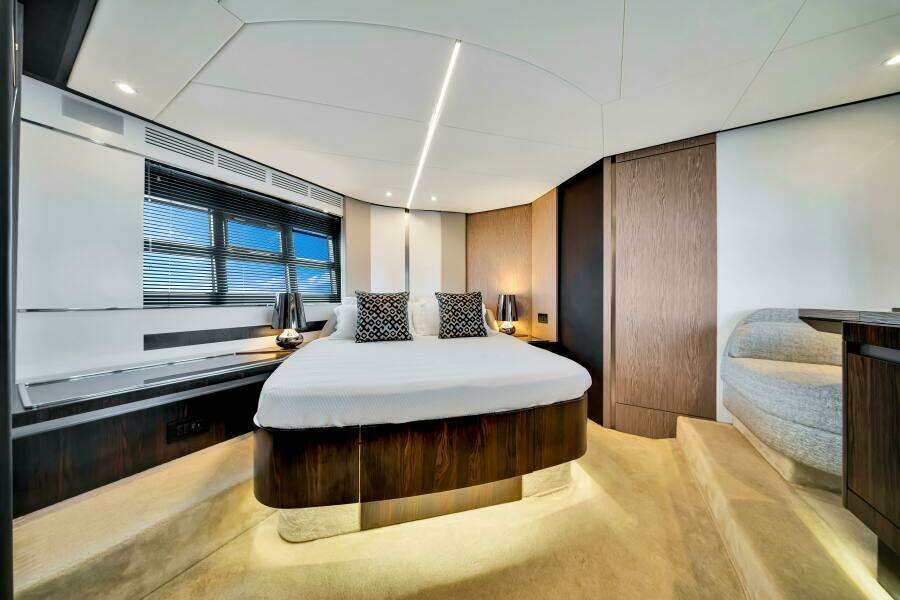 AMF 59ft Azimut Yacht For Sale