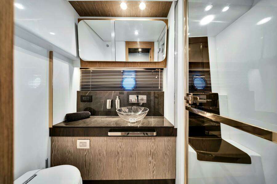AMF 59ft Azimut Yacht For Sale