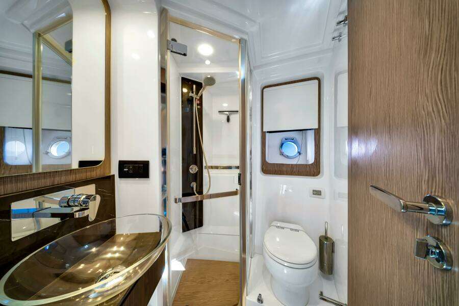 AMF 59ft Azimut Yacht For Sale