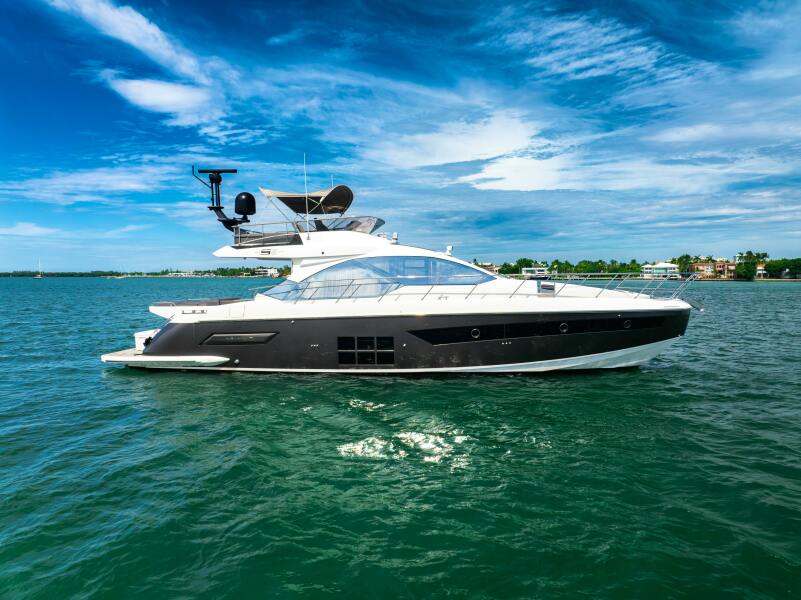 59' 2021 Azimut Custom