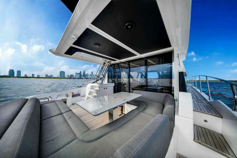 AMF 59ft Azimut Yacht For Sale