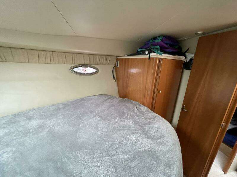 MA CHERI 34ft Meridian Yacht For Sale