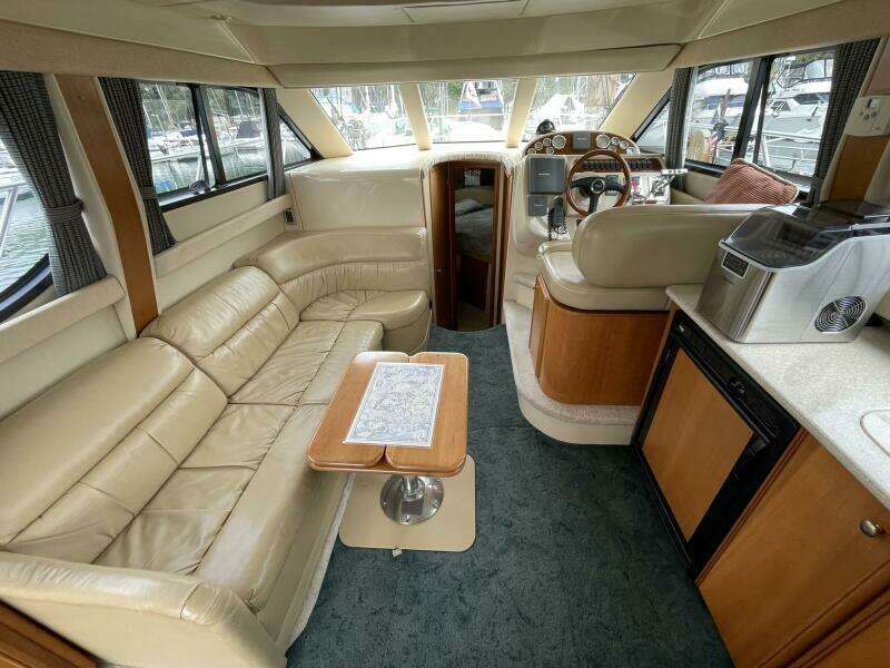 MA CHERI 34ft Meridian Yacht For Sale