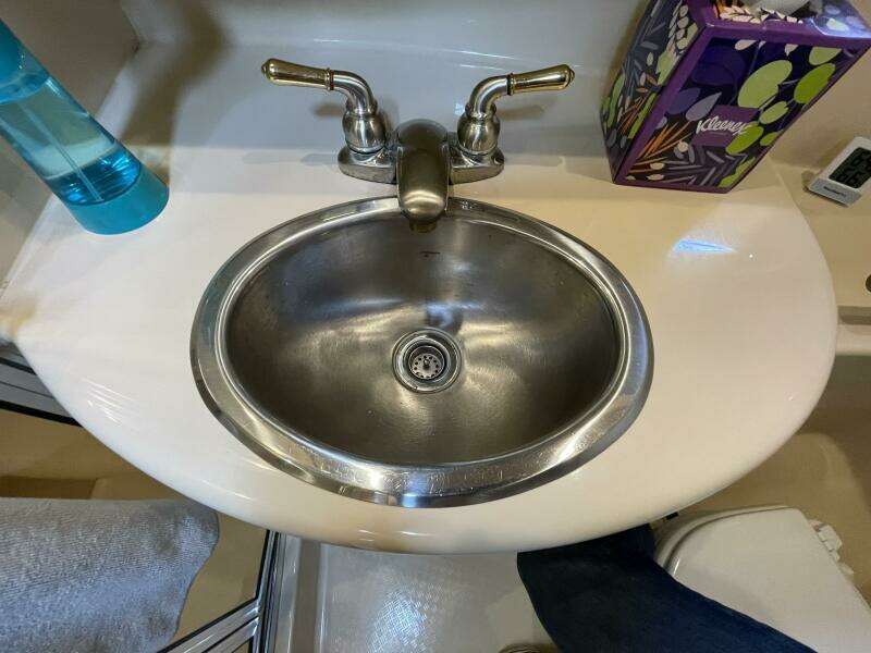 MA CHERI 34ft Meridian Yacht For Sale