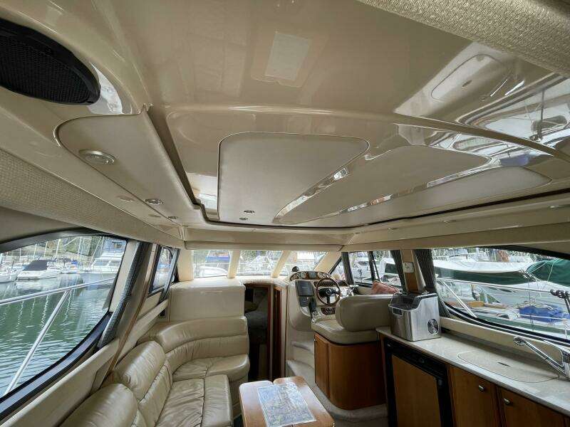 MA CHERI 34ft Meridian Yacht For Sale