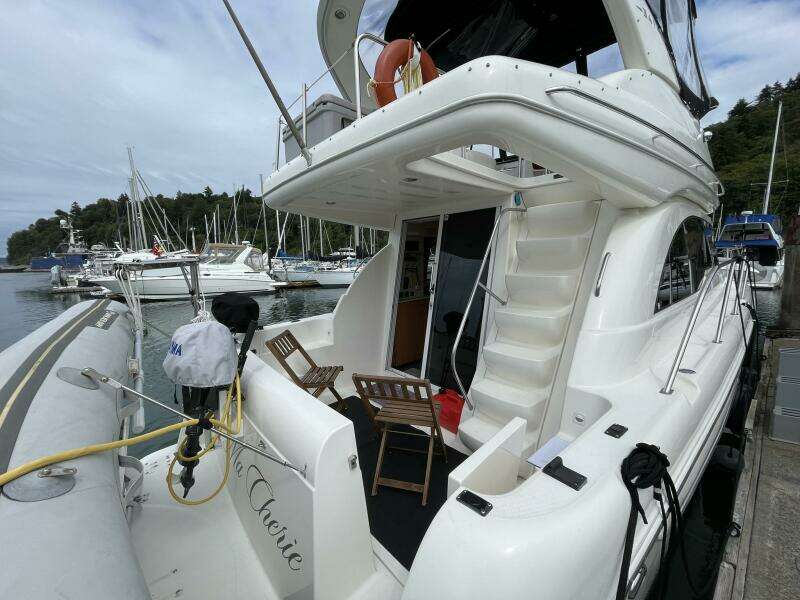 MA CHERI 34ft Meridian Yacht For Sale