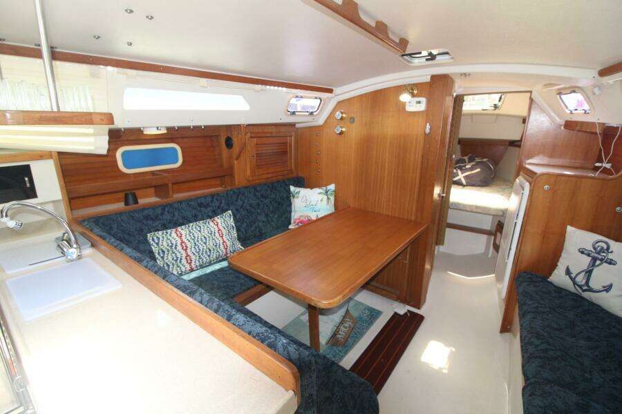 Sail La Vie 30ft Catalina Yacht For Sale