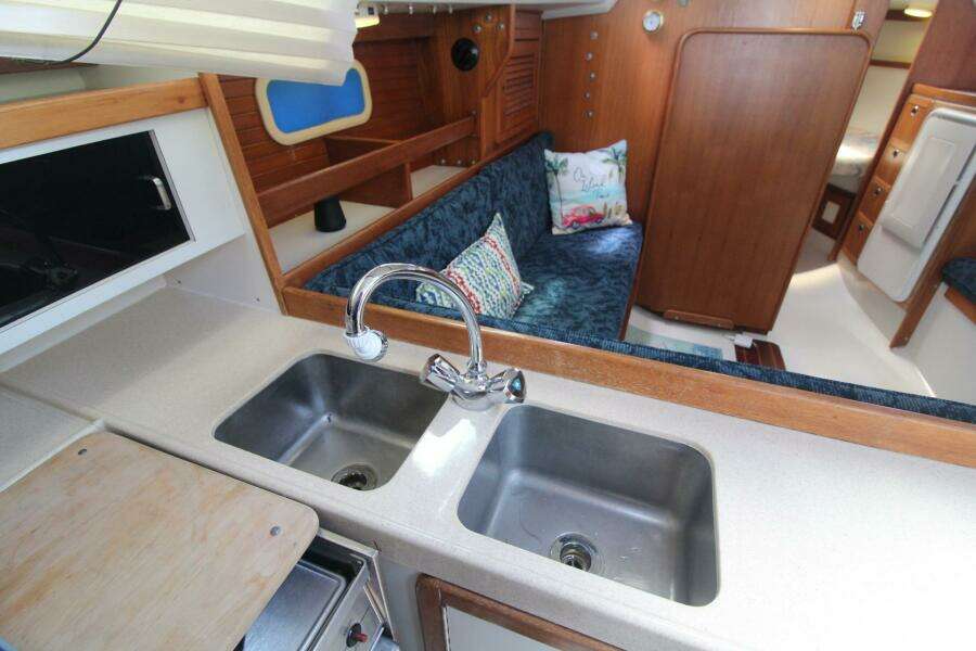 Sail La Vie 30ft Catalina Yacht For Sale