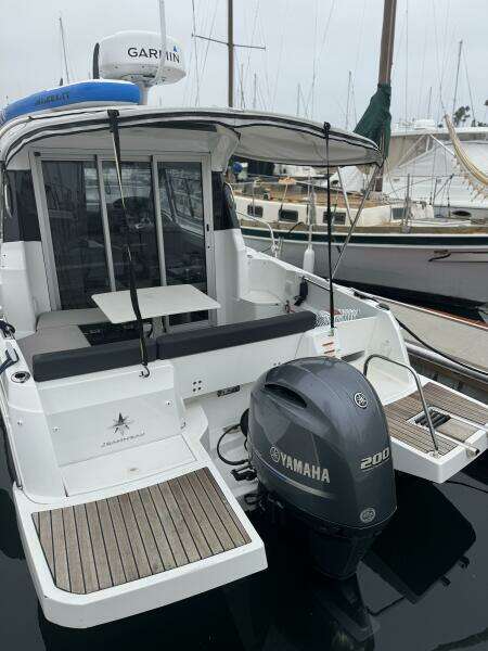 24ft Jeanneau Yacht For Sale