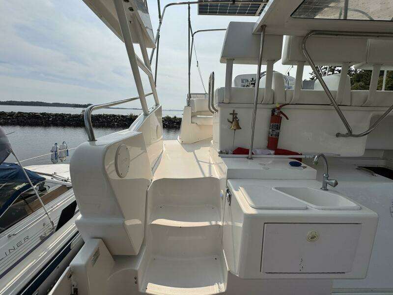 32ft Silverton Yacht For Sale