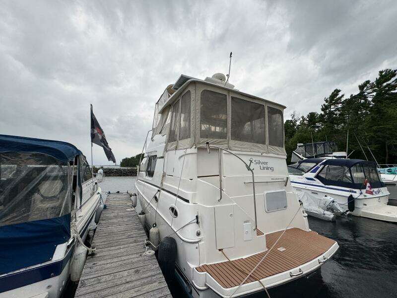 32ft Silverton Yacht For Sale