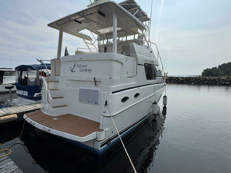 32ft Silverton Yacht For Sale