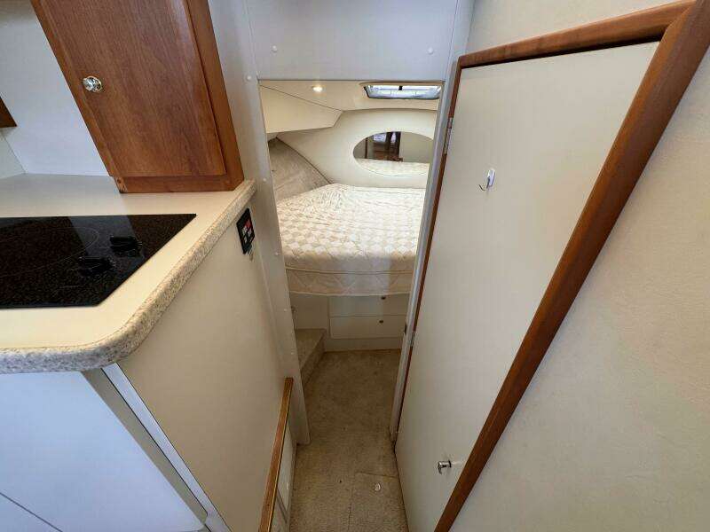 32ft Silverton Yacht For Sale