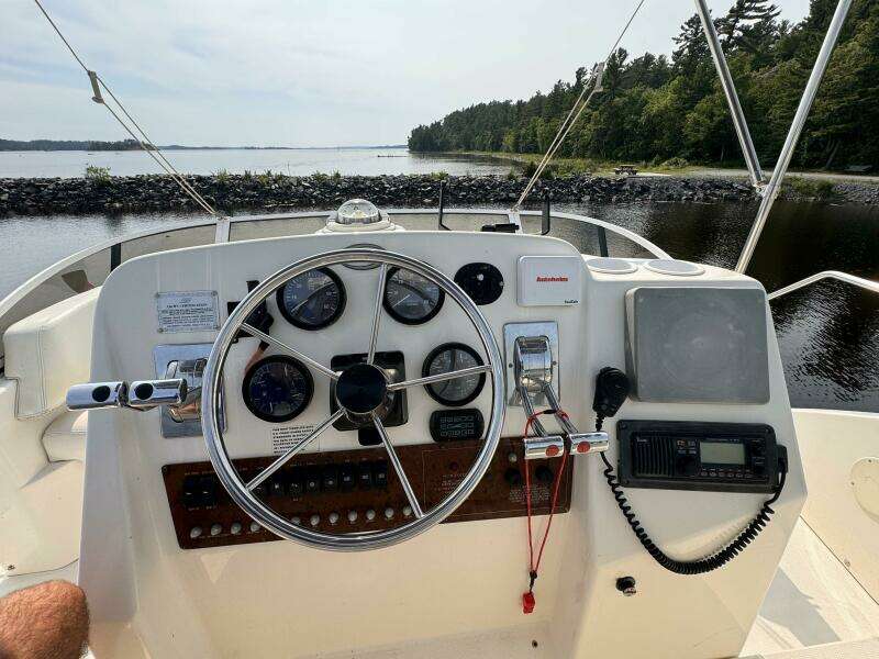 32ft Silverton Yacht For Sale