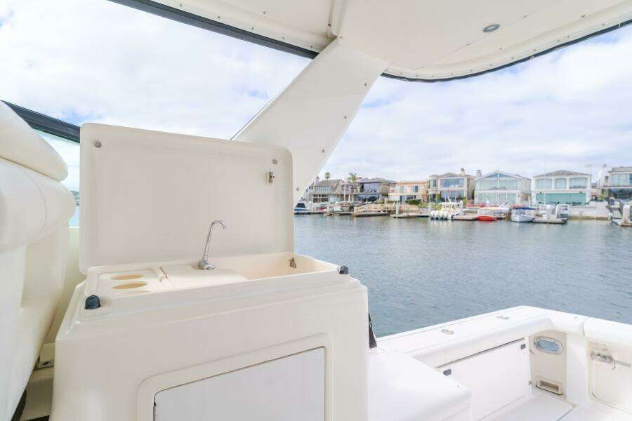 HALF DOZEN 41ft Tiara Yachts Yacht For Sale