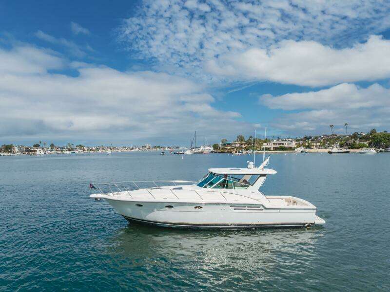 HALF DOZEN 41ft Tiara Yachts Yacht For Sale