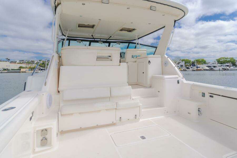 HALF DOZEN 41ft Tiara Yachts Yacht For Sale