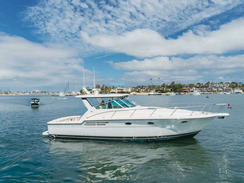 HALF DOZEN 41ft Tiara Yachts Yacht For Sale