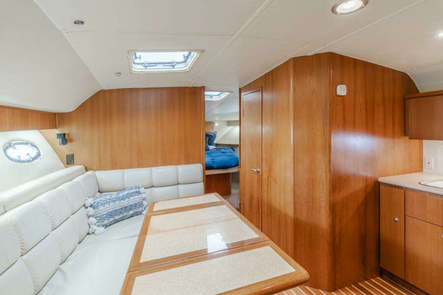 HALF DOZEN 41ft Tiara Yachts Yacht For Sale