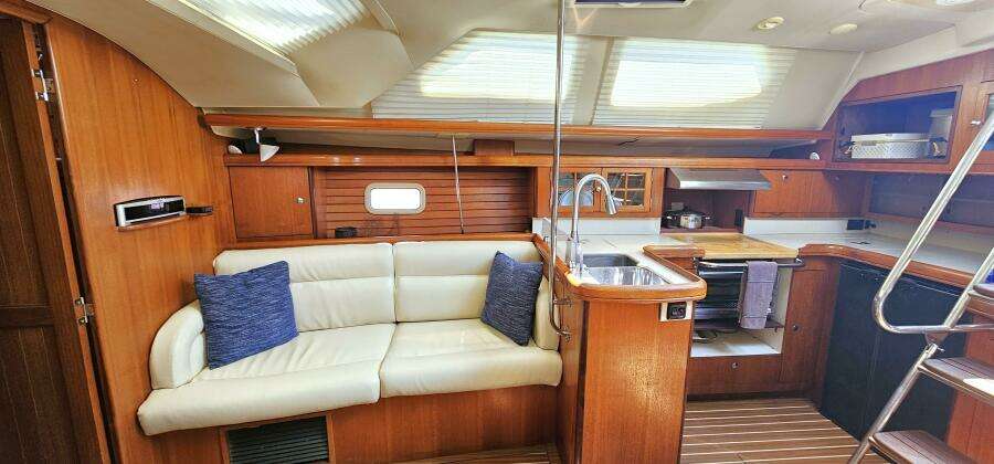 45ft Hunter Yacht For Sale