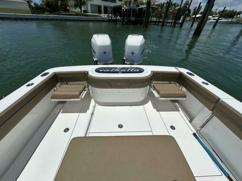 2021 Valhalla Boatworks V-33 Center Console Cockpit