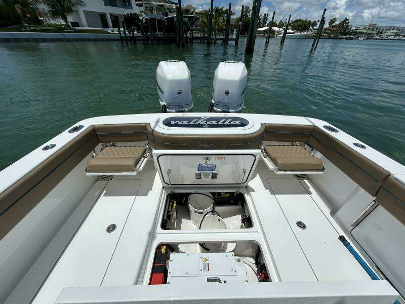 2021 Valhalla Boatworks V-33 Center Console Cockpit
