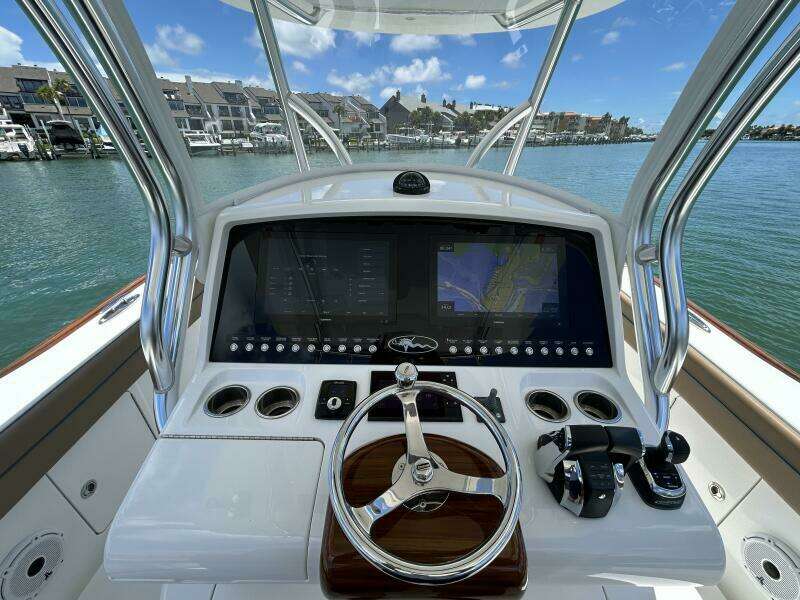 2021 Valhalla Boatworks V-33 Center Console