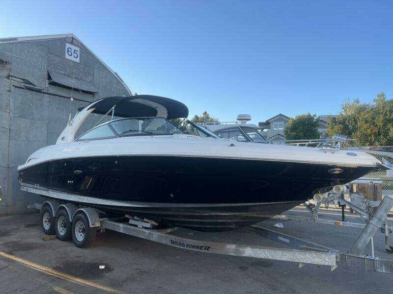 29ft Sea Ray Yacht For Sale