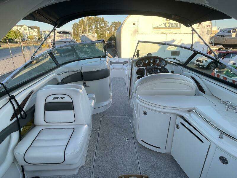 29ft Sea Ray Yacht For Sale