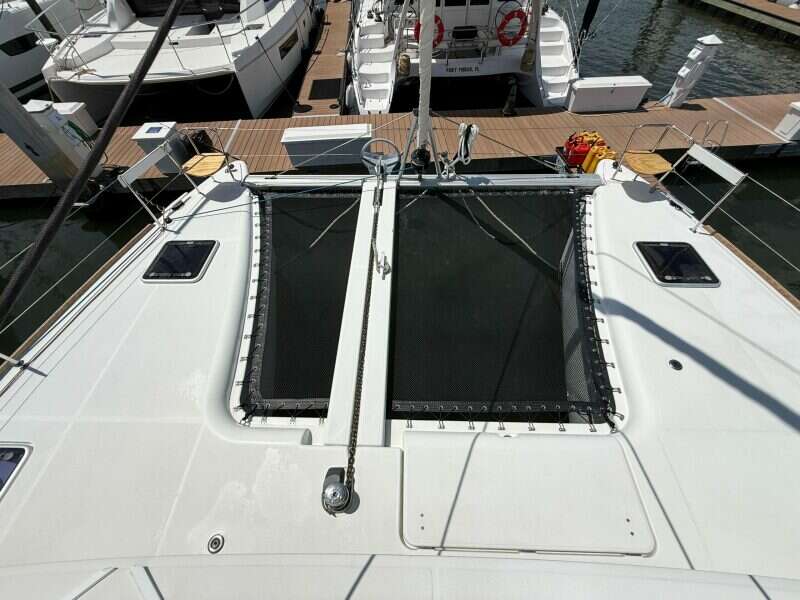 2018-lagoon-400-s2-sail-9891976-20250731155129314-1.jpg