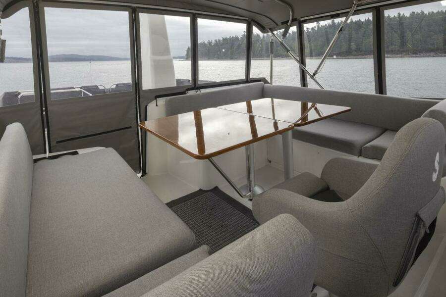 Fly Bridge Seating