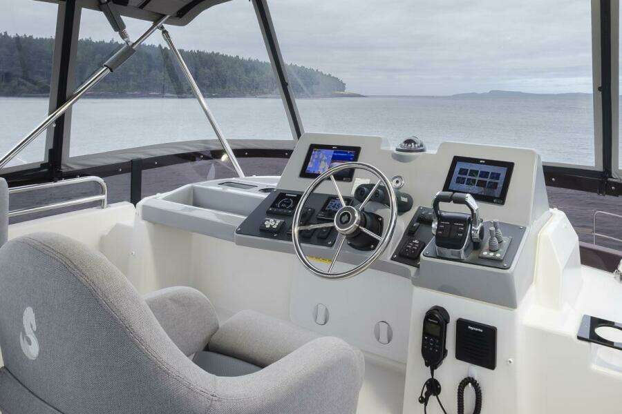 Fly Bridge Helm