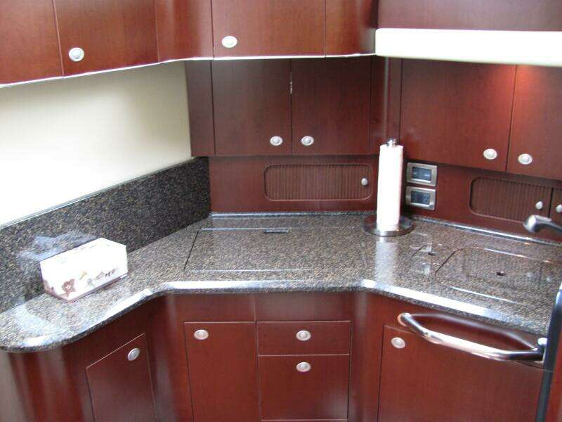 Tre Bella 39ft Sea Ray Yacht For Sale