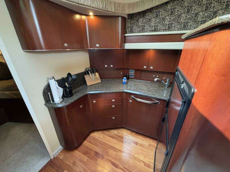 Tre Bella 39ft Sea Ray Yacht For Sale