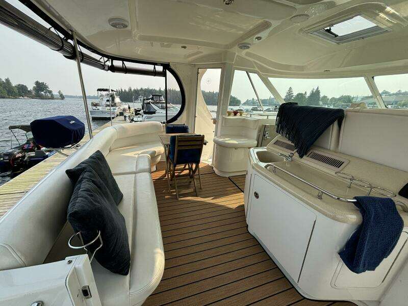 Tre Bella 39ft Sea Ray Yacht For Sale