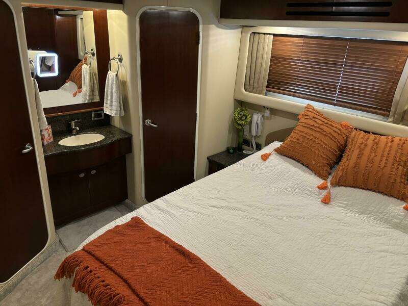 Tre Bella 39ft Sea Ray Yacht For Sale