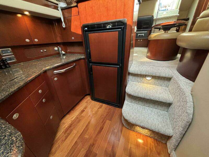 Tre Bella 39ft Sea Ray Yacht For Sale