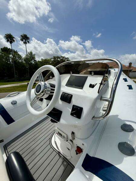 2021 WALKER BAY 450 DLX
