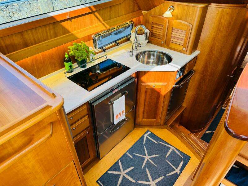 On Holidays   Reserved 42ft Sabre Yacht For Sale